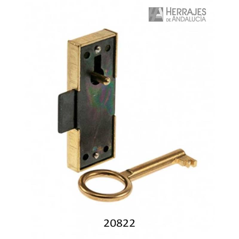 Cerradura para muebles de vitrina latonado con llave | Herrajes de Andalucía