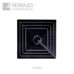 Clavo pirámide modelo felipe ii de 30x30mm
