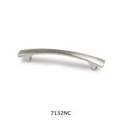 Tirador mueble modelo puente 96mm níquel | Herrajes de Andalucía