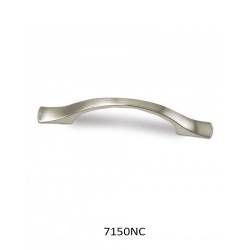 Tirador Mueble Curvo 96mm Níquel Cepillado | Herrajes de Andalucía