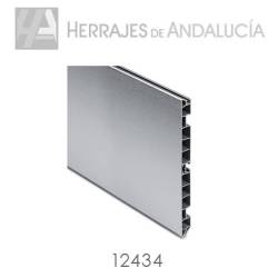 Zocalo modelo 150 pvc aluminio de 395 metros