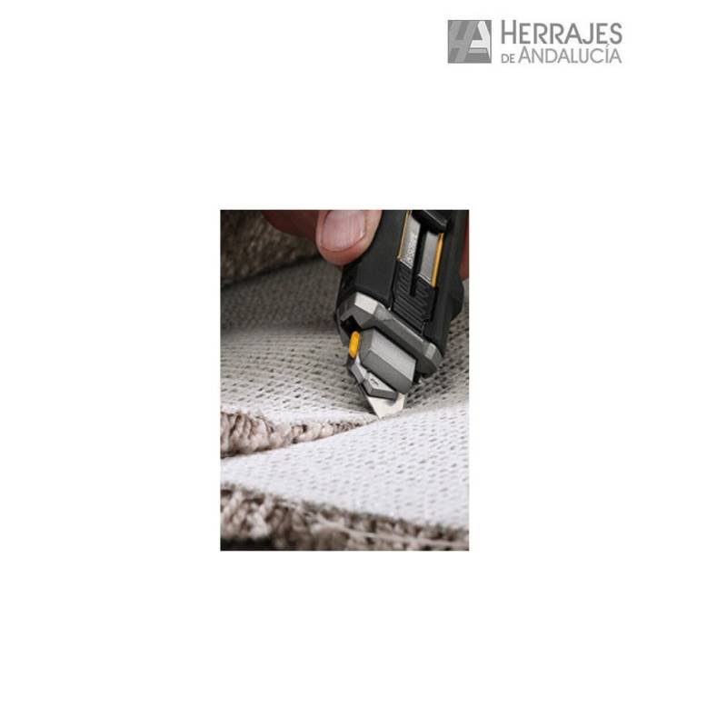 Cutter rascador 2 en 1 ToughBuilt 5 hojas | Herrajes de Andalucía