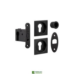 Kit cierre puerta corredera 103 negro | Herrajes de Andalucía