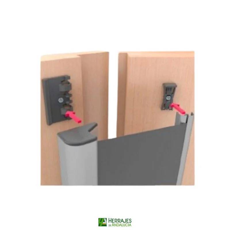 Antipilladedos FINGERPRO ROLL 1,40 m Plata | Herrajes de Andalucía