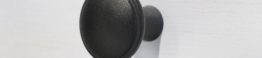 Pomos y placas para muebles y armarios